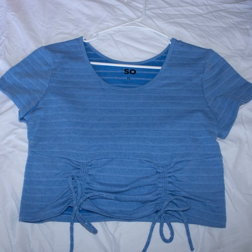 SO Women's Blue Ruched Short Sleeve Top
